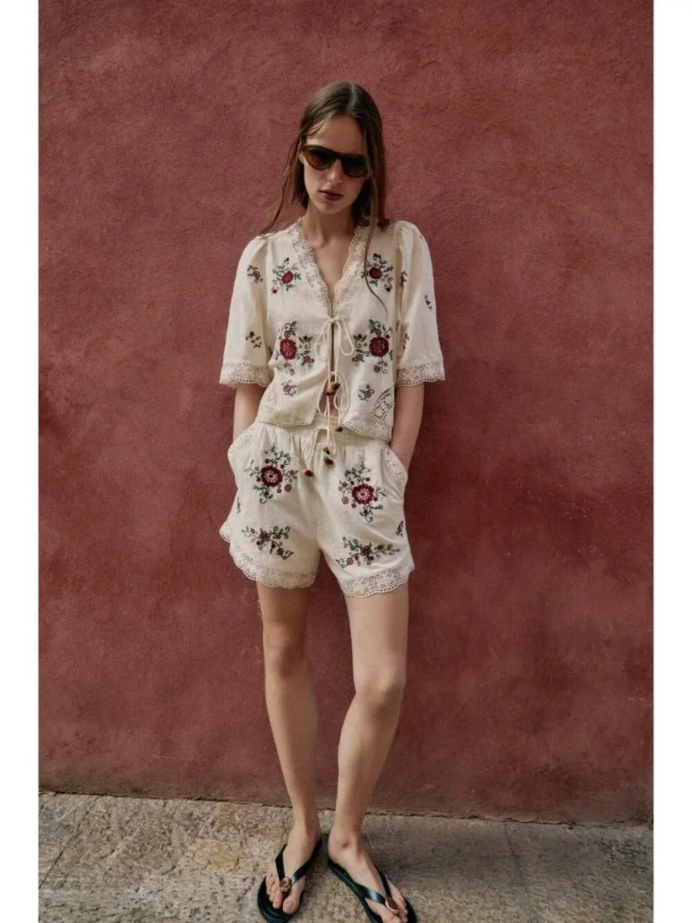 ZARA EMBROIDERED FLORAL TOP - Picture 2 of 9